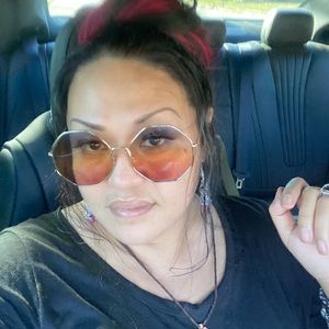 Meet your Posher, Priscilla